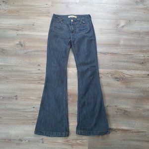 Wide legged Tyte Jeans